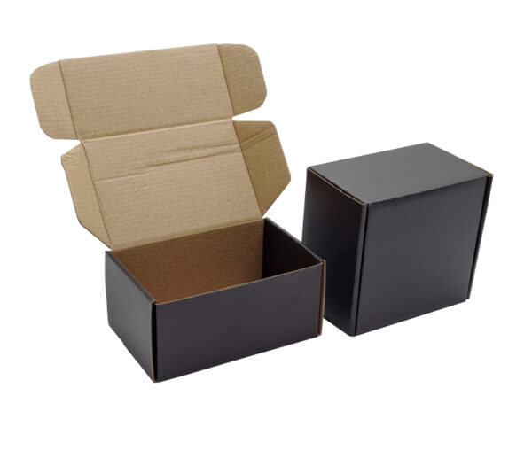 Black Corrugated Mailer Packaging Box with Kraft Interior