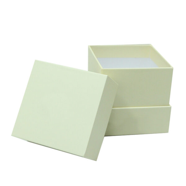 Custom Shoulder Neck Rigid Boxes with Round Inserts